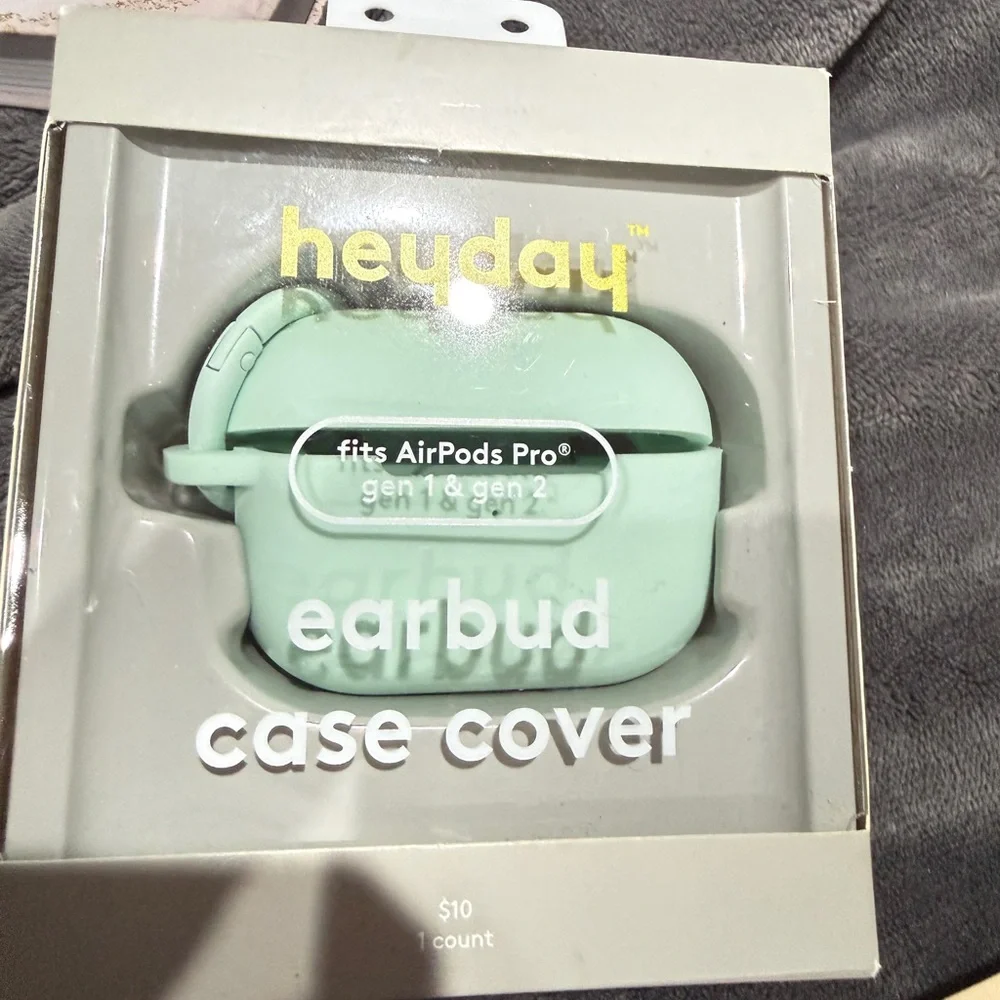 heyday Gray Packaging Box with Yellow Logo